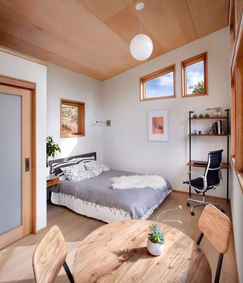 Convert Garage To Bedroom, Garage Bedroom Conversion, Garage Studio Apartment, Backyard Guest Houses, Pre Fab Tiny House, Garage To Living Space, Converted Garage, Garage Bedroom, Garage Studio