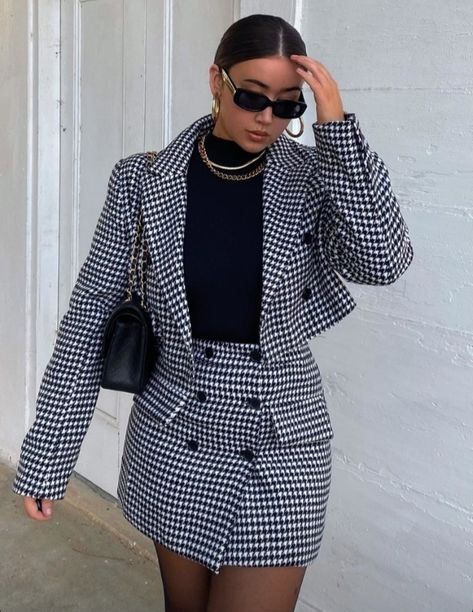 Suit Skirt Outfit, Suit Old Money, Old Money Fits, Graduation Suit, Fits For Women, Grad Outfits, Outfit Classy, Cute Dress Outfits, Smart Outfit