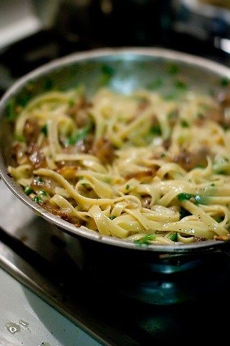 Fettucini Carbonara | Abstract Gourmet Fettuccini Carbonara, Fettucini Carbonara, Hygge Recipes, Fettuccine Carbonara, Tajin Recipes, Harissa Recipes, Carbonara Sauce, Pork Loin Recipes, Carbonara Recipe