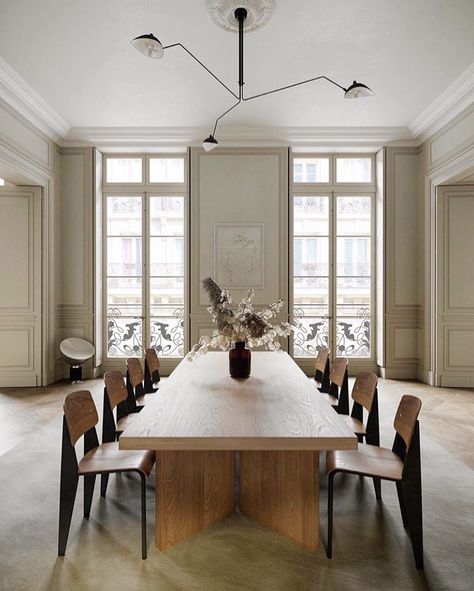 French Inspired Home, Paris Interiors, Parisian Interior, Apartment Dining, Room Design Inspiration, Apartment Renovation, Décor Boho, Dining Room Inspiration, Dining Room Design