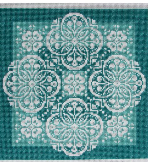 Vintage Textiles Patterns, Redwork Embroidery, Embroidery Stitches Tutorial, Folk Embroidery, Cross Stitch Samplers, Cross Stitch Ideas, Stitch Ideas, X Stitch, Cross Stitch Chart