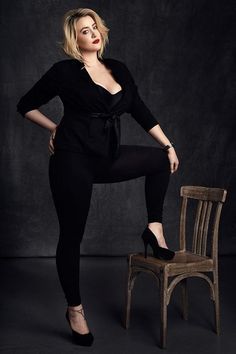 Plus Size Fotografie, Plus Size Photo Poses, Plus Size Photography, Pose Mode, Mode Poses, Lindsay Adler, Glamour Shoot, Plus Size Posing, Model Pose