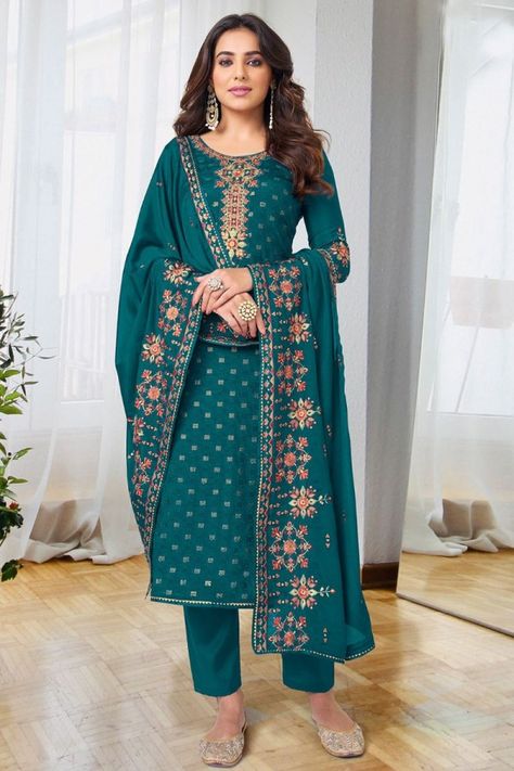 Morpich Embroidered Pant Kameez for Party Velvet Salwar Suit, Teal Party, Party Wear Salwar, Celana Fashion, Traditional Festival, Kurti Sets, Suit Collection, Indian Salwar Kameez, Teal Blue Color