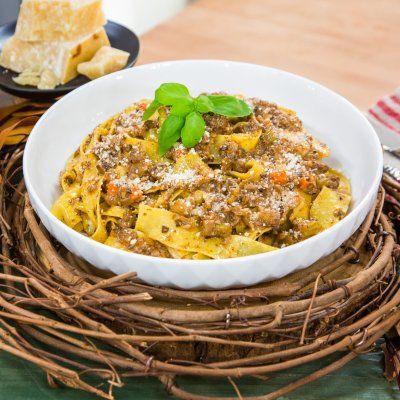 Recipe - Michael Symon - Mushroom Bolognese Hallmark Recipes, Mushroom Bolognese, Italian Meat Sauce, Vegetarian Pasta Dishes, Pappardelle Pasta, Michael Symon, Italian Meats, Meatless Recipes, Fall Dishes