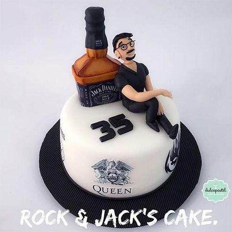 Alcohol Birthday Cake, Birthday Beer Cake, Liquor Cake, Cake Design For Men, Alcohol Cake, Cake For Boyfriend, 25th Birthday Cakes, Birthday Cake For Husband, Chocolate Cake Designs