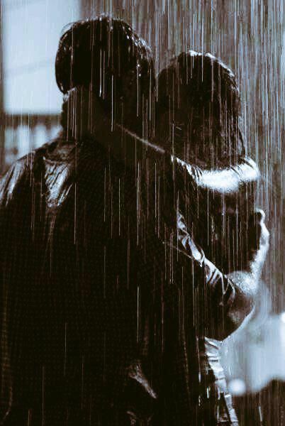 Rain Dance, I Love Rain, Kissing In The Rain, Ugly Love, Love Rain, Foto Art, Dancing In The Rain, 인물 사진, Couple Aesthetic