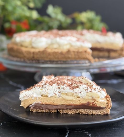 Banoffee Pie my way Caramel Mousse, Cypriot Food, Banoffee Pie, Oat Cookies, Digestive Biscuits, Ice Cream Cookies, Ice Cream Desserts, Salad Side Dishes, Chocolate Cream