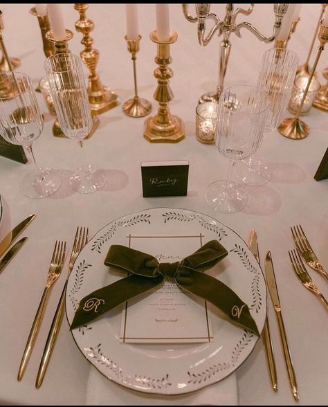 Napkin With Ribbon, Wedding Dinner Table Setting, Candlelight Wedding, Rosewood London, Candle Lit Wedding, Custom Wedding Napkins, Plate Setting, Wedding Ambiance, Ribbon Tree