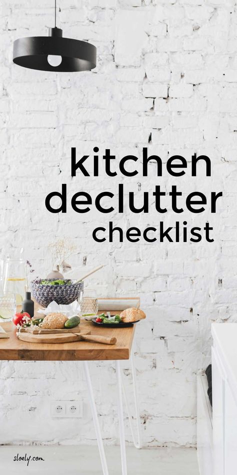 Learn how to declutter your kitchen countertops, cabinets, cupboards, drawers and pantries with this complete step by by kitchen decluttering challenge checklist that will leave your counters clutter free. #declutterkitchen #clutterfreekitchen #kitchendeclutter #howtodeclutter #declutterchecklist Kitchen Declutter Checklist, Kitchen Counters And Cabinets, Kitchen Declutter, Declutter Kitchen Counter, Declutter Help, Kitchen Counter Cabinet, Kitchen Checklist, Live Simple, Counter Clutter