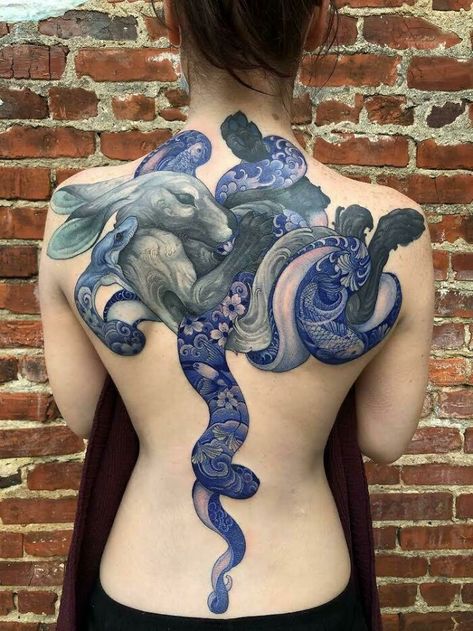 Done By Erin Chance At Unkindness Art In Richmond Va. Inspired By Beth Cavener’s Sculpture “All Tangled Up In You” Tato Minimal, Neotraditional Tattoo, Ink Well, Sweet Tattoos, Tatuaje A Color, R Tattoo, Spine Tattoos, Back Tattoos, Dope Tattoos