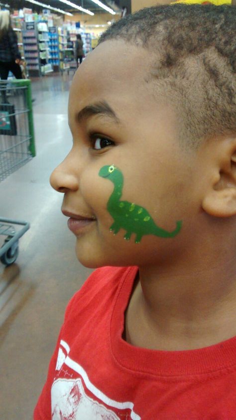 Easy Face Painting Dinosaur, Preschool Face Painting Ideas, Simple Boy Face Paint, Dinasour Face Painting, Simple Easy Face Painting, Simple Dinosaur Face Paint, Easy Cheek Face Painting, Boy Face Paint Easy, Small Face Paint Designs