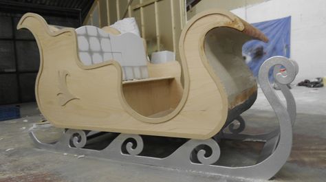 The brief was to create a life-size sleigh for Santa to use whilst many children came to visit him at the Winter wonderland during Christmas. Sleigh Template, Plywood Christmas, Wooden Sleigh, Diy Santa, Christmas Yard Art, Santa's Sleigh, Wooden Santa, Christmas Yard Decorations, Christmas Parade