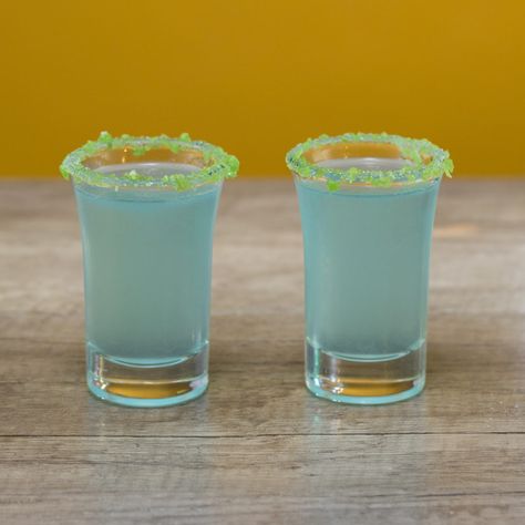 Shot & Shooter Recipes For Any Occasion | Tipsy Bartender Specialty Shots, Easy Shot Recipes, Sweet Drinks Recipes, Shots Alcohol Recipes, Vodka Recipes Drinks, Shooter Recipes, Special Drinks, Candy Cocktails, Specialty Drinks