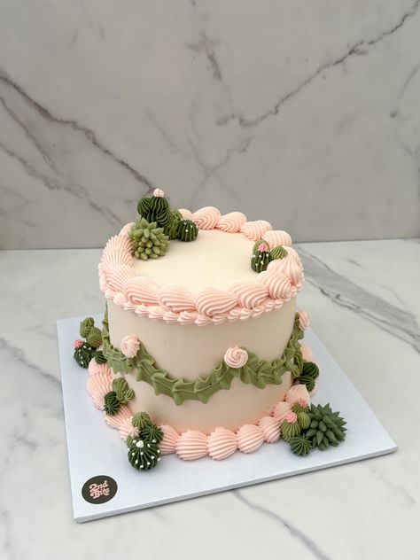 Pink vintage cake with buttercream succulents and cacti Buttercream Cactus, Buttercream Succulents, Pink Vintage Cake, Succulent Cake, 40th Cake, Buttercream Decorating, Cake With Buttercream, Baby Shower Cake, Pink Cake