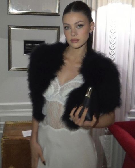 nicola peltz Nicola Peltz Beckham, Nicola Peltz, Nicolas Peltz, New Romantics, March 4, Chic Style, Night Out, Fashion Inspo, Dress Up