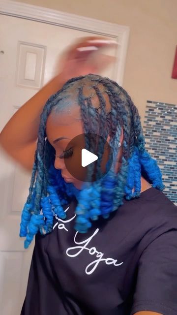 77K likes, 506 comments - liahhthestylistAugust 1, 2022 on : "So I did a thing & changed my hair color 😭 ive had orange hair for 4 years it was time for a change💙💙 So I styled it into a bo..." Knot Loc Bob, Loc Knot Bob Short Locs, Boho Loc Knot Bob, Locs Diamond Parts, Loc Petal Bob, Loc Bob, I Did A Thing, Loc Extensions, A Bob