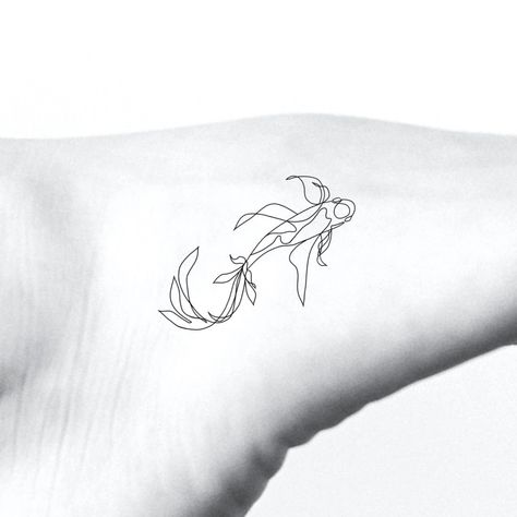 Outline Koi Fish Tattoo, Single Line Koi Fish Tattoo, Minimalistic Koi Fish Tattoo, Single Koi Fish Tattoo, Fish Line Tattoo, Fine Line Fish Tattoo, Line Fish Tattoo, Fine Line Koi Fish Tattoo, Pez Koi Tattoo