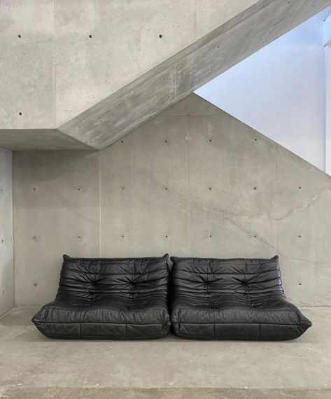 Togo Sofa, Dream Furniture, Ligne Roset, Decor Minimalist, Interior Furniture, 인테리어 디자인, Wabi Sabi, Sofa Design, Interior Inspiration