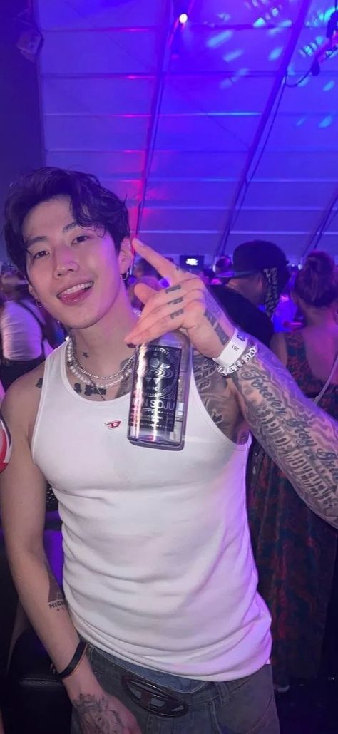 Jay Park Instagram, J Park, Bad Boy Aesthetic, Jay Park, Korean Men, Kpop Guys, Cute Anime Couples, Asian Men, Haircuts For Men