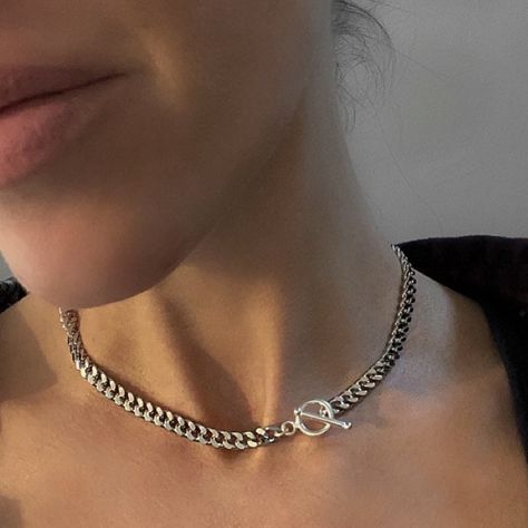 Chunky Silver Jewellery, Chunky Silver Necklace, Spike Hoop Earrings, Small Gold Hoop Earrings, Dainty Hoop Earrings, Choker Style Necklace, Chunky Chain Necklaces, Curb Chain Necklace, Aesthetic Jewelry