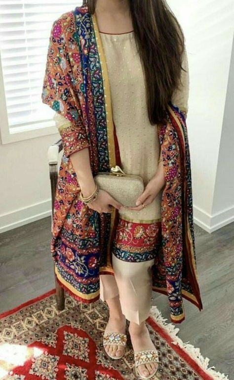 Bridal Dresses 2022, Pakistani Fashion Casual, Dresses 2022, Stylish Short Dresses, Pakistani Fancy Dresses, Pakistani Dresses Casual, Pakistani Fashion Party Wear, Dress Design Patterns, Stylish Women Fashion