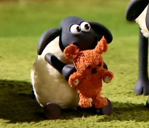 Timmy the Sheep Shaun The Sheep Baby, Shaun The Sheep Icon, Timmy Time, Dangerous Situations, Aardman Animations, Bd Art, Shaun The Sheep, Baby Lamb, Cute Sheep