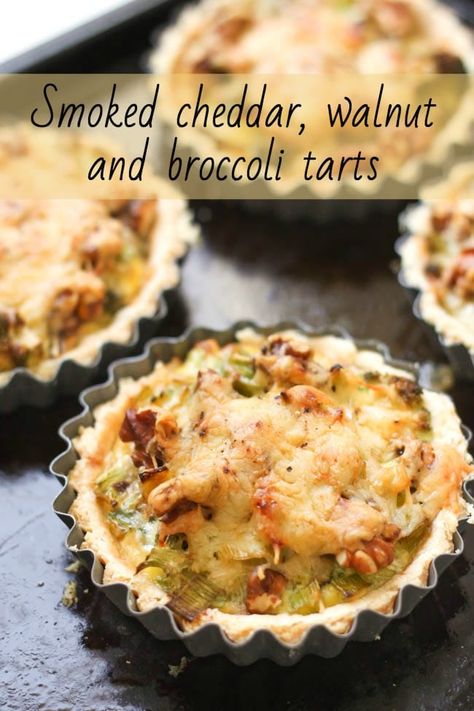 Buttered Potatoes, Fingerfood Recipes, Diy Easy Recipes, Smoked Cheese, Savory Tart, Savoury Baking, Xmas Food, Tart Recipes, Vegetarian Dishes