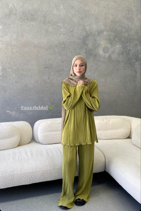 Hijabi Set Outfit, Hijabi Matching Set, Modest Matching Set, One Set Outfit, Hijabi Fashion Summer, Modest Dresses Fashion, Muslimah Outfit, Muslim Outfits Casual, Modest Summer Outfits