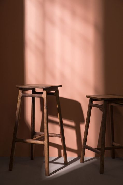 Atelier Vaste Dark Wooden Table, Walnut Stools, Colorful Storage, Durable Furniture, Stool Chair, Wooden Stools, Studio Photo, Furniture Inspiration, Wooden Tables