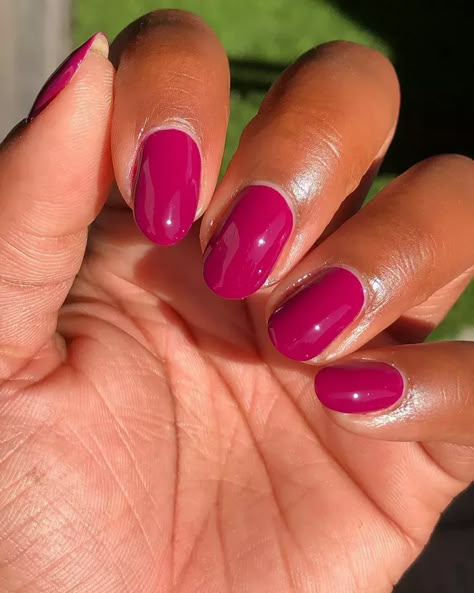 25 Trendy Winter Nail Colors for 2022 Short Nails Ideas Solid Color, Nail Color For Caribbean Vacation, Feb Nail Colors, Fall Berry Nails, Birthday Dip Nails, Berry Color Nails, Fair Skin Nail Color, Berry Nail Color, Berry Colored Nails