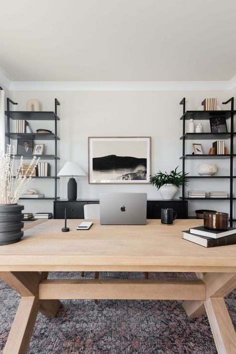 Manly Home Office, Gray Interior Design, Masculine Home Office, Gray Decor, Home Office Man, Office Decor Professional, Home Office Layout, Cozy Home Office, Office Room Decor