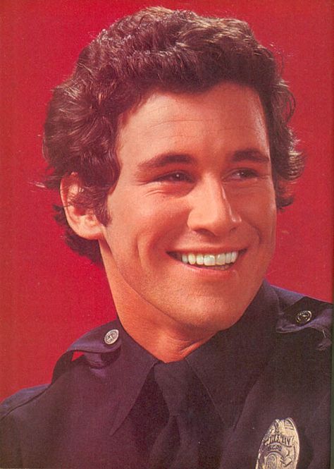 Michael Ontkean  my favorite 'Rookie" Michael Ontkean, Bruce Lee Chuck Norris, Kate Jackson, Magic Aesthetic, First Tv, Married Men, Vintage Tv, Twin Peaks, Vintage Clip