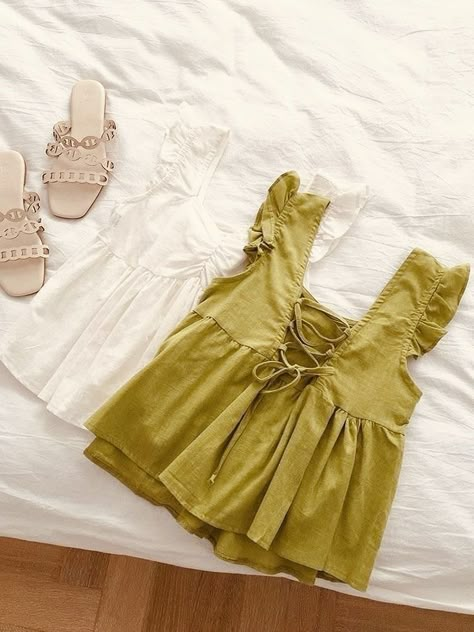 Blouse Crop, Cute Summer Outfit, Blouse Casual Fashion, Fashion Top Outfits, Fashion Tops Blouse, Desi Fashion Casual, Trendy Dress Outfits, Trendy Fashion Tops, Hem Blouse