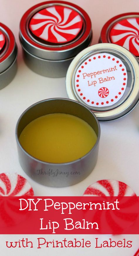 This DIY Homemade Peppermint Lip Balm with Printable Labels is fun and easy to make for yourself or as a gift for Christmas, Valentine's Day, or birthdays. Peppermint Lip Balm Recipe, Homemade Gifts For Christmas, Diy Peppermint Lip Balm, Sister Gifts Diy, Diy Wellness, Lip Balm Tin, Peppermint Lip Balm, Homemade Moisturizer, Lip Balm Labels