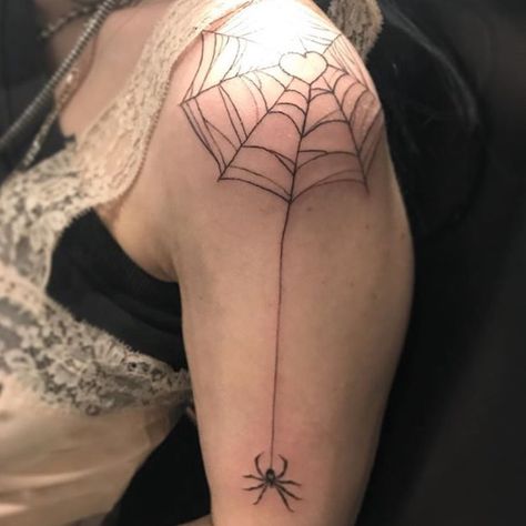 her new tat omg 😍 @toopoor #toopoor #laylashapiro Spider Web Tattoo, Web Tattoo, Spider Tattoo, Dope Tattoos, Piercing Tattoo, Get A Tattoo, Pretty Tattoos, Body Mods, Shoulder Tattoo