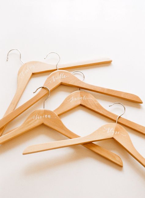 bridesmaid-hanger-name-diy Bridesmaid Hangers Diy, Hanger Photography, Bridesmaids Hangers, Personalized Bridesmaid Hangers, Bridesmaid Hangers, Bridesmaid Diy, Personalized Hangers, Fall Bridesmaids, Wedding Dress Hanger