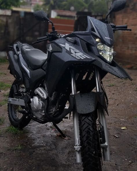 XRE 300 OFICIAL | 📷@w_f4rias #xre300oficial #xre300 #xre #honda | Instagram Moto Honda, Motos Honda, Range Rover, Bmx, Motorcycles, Vision Board, Bike, Cars, Vehicles