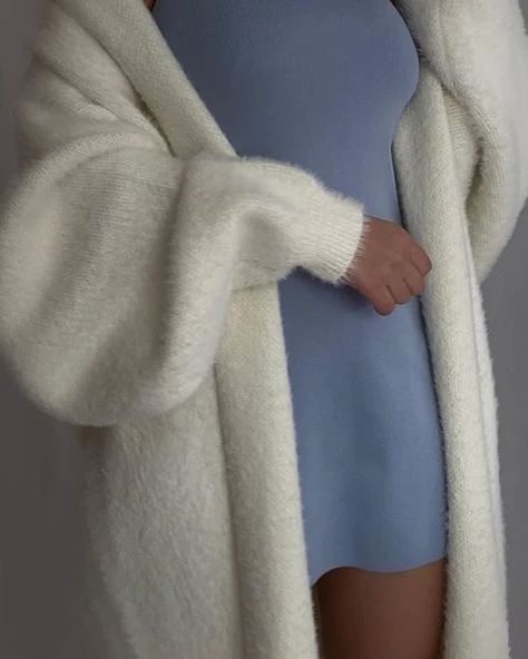 You found the cardigan of your dreams! Layer up in style with this luxury faux mink cardigan, babes! Envelop yourself in the sumptuous softness of mohair, faux mink, and cashmere, carefully blended to create a fabric that transcends the ordinary. The result is a tactile experience that feels like a gentle caress against your skin. The oversized silhouette and batwing loose sleeves add an extra layer of comfort, creating a cocoon of warmth that is as chic as it is indulgent. Style this with... 9to5chic Outfits, Classy Outfits Men, Kimono Sweater, Cardigan Oversized, Loose Cardigan, Belted Cardigan, Chunky Cardigan, Classic Coats, Beige Cardigan