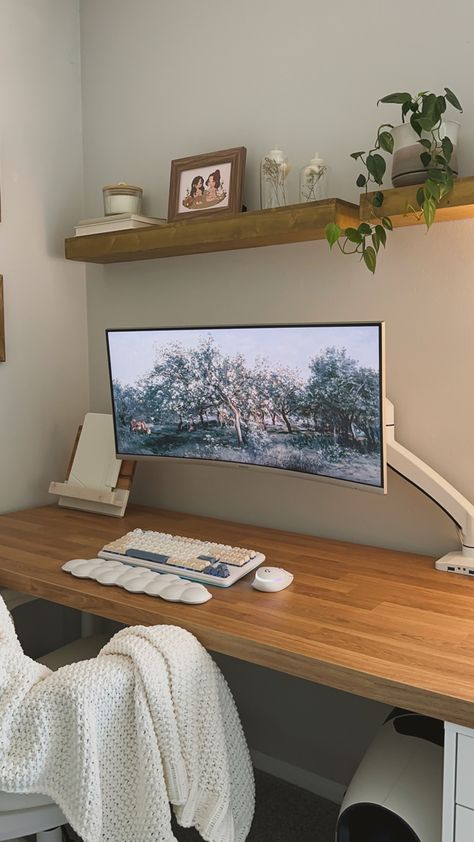 Dark Brown Desk Setup, 34 Inch Monitor Setup, Japandi Desk Setup, Wooden Desk Aesthetic, Desk Ideas Cozy, Mac Desk, Minimalist Desk Setup, Japandi Home Office, Zen Desk