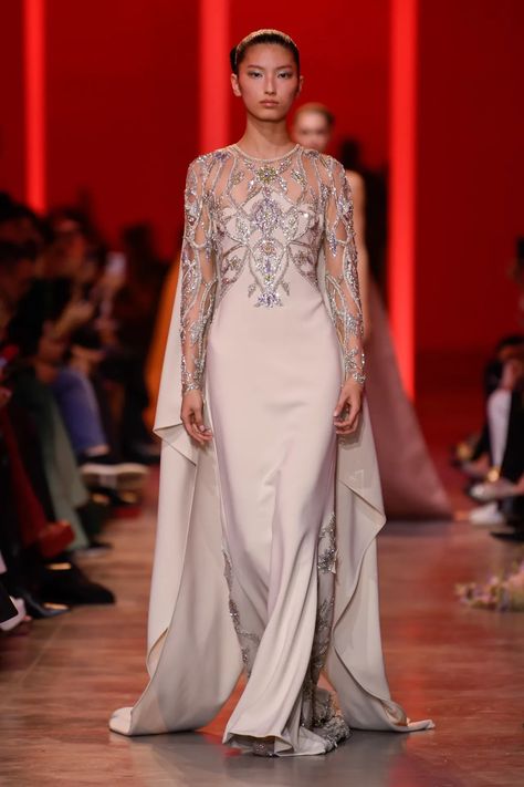 Elie Saab 2024, Fashion Collection Inspiration, Glamorous Evening Dresses, Elie Saab Couture, Fashion Design Collection, Stunning Gowns, Abaya Fashion, Gorgeous Gowns, Elie Saab