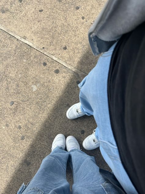 Foto ideas || Couple || BFF Couple Shoe Pictures, Couples Shoes Pictures, Matching Shoes For Couples Converse, Couple Converse Aesthetic, Couple Shoes Pictures, Matching Converse Couple Aesthetic, Matching Couple Shoes, Matching Shoes For Couples, Couple Shoes Matching