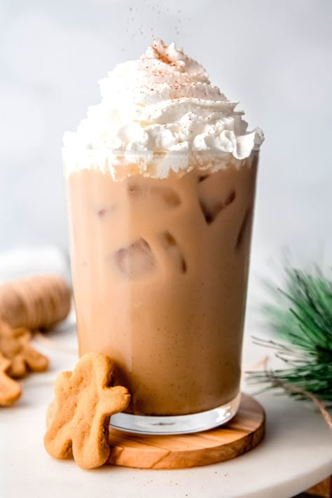 Winter Drink Ideas, Milk Chai Tea, Dipping Cookies, Homemade Starbucks Drinks, Dairy Free Drinks, Drink To Make At Home, Chi Tea, Copycat Drinks, Cold Brew Recipes