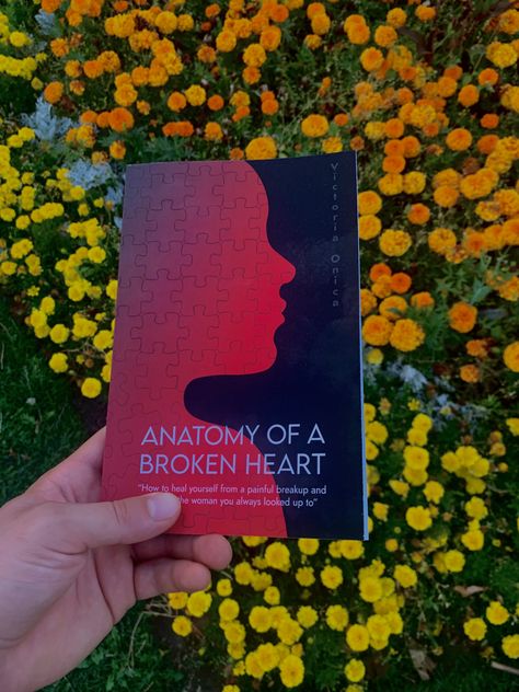 The book on how to heal yourself from a painful breakup and become the woman you always looked up to #breakup #breakuptips #heartbreak #heart #break #blogger #relationshipadvice Breakup Books, Break Up Tips, Healing From A Breakup, Get Over A Breakup, Over A Breakup, Post Break Up, Healing Era, Heal Yourself, Healing Books