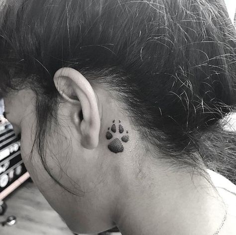 Paw Print Tattoo Behind Ear, Pawprint Tattoos, Mari Tattoo, Paw Print Tattoos, Ears Tattoo, Tattoo Ear, Rottweiler Tattoo, Pet Tattoos, Tattoo Behind Ear