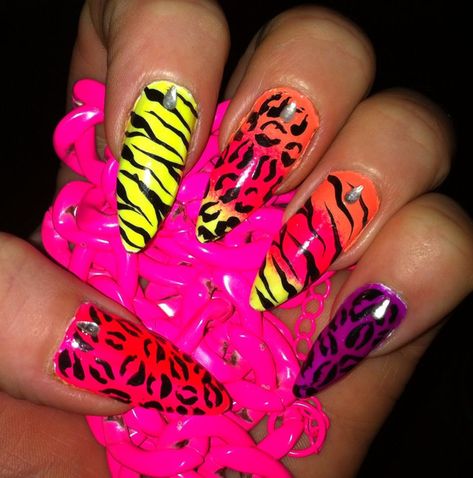 Virtual Try-On Tools for Fierce and Fun Cat Nail Art Designs Neon Lepord Print Nails, Neon Zebra Nails, Stiletto Nails Neon, Glasto Nails, Neon Animal Print Nails, Cat Nail Art Designs, Stilettos Nails, Neon Animal Print, Leopard Nail Designs