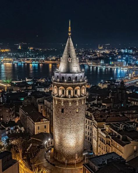 Galata Tower Istanbul, Byzantine Emperor, Australia Nature, Iceland Nature, Fire Tower, Istanbul Turkey Photography, Turkey Tour, Istanbul Travel, Marmaris