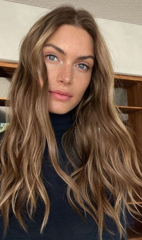 Amanda Batula Hair, Light Copper Hair, Caramel Blonde Hair, Reverse Balayage, Rambut Brunette, Bronde Hair, Brown Hair Inspo, Dirty Blonde Hair, Honey Blonde Hair