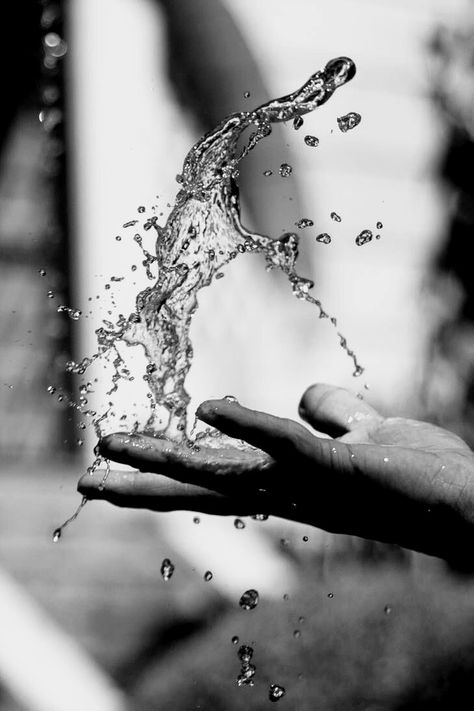 Water Bending, Fast Shutter Speed, Splash Photography, Water Aesthetic, Hand Photography, Water Powers, Leo Valdez, Magic Aesthetic, Water Photography