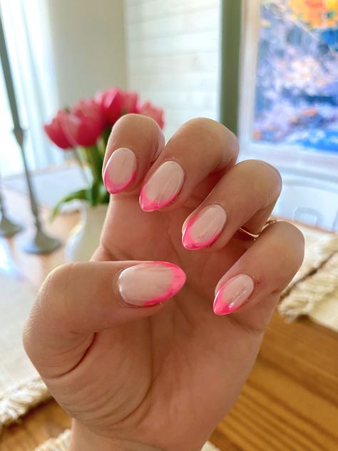 Pink Tips Chrome, Almond Pink Chrome French Tip Nails, Chrome Nails With Pink Tips, Hot Pink Dip Nail Ideas, Hot Pink Crome Nails Almond, Dip And Tip Nail Ideas, Hot Pink Chrome French Tip Nails Almond, Crome Pink Nail French, French Tip With Chrome Nails