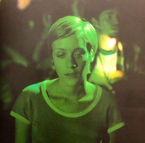 Kids Harmony Korine, Chloe Sevigny Kids, Kids Movie 1995, 90s Skaters, Kids 1995, Mid90s Aesthetic, Teenage Wasteland, Harmony Korine, 1995 Movies